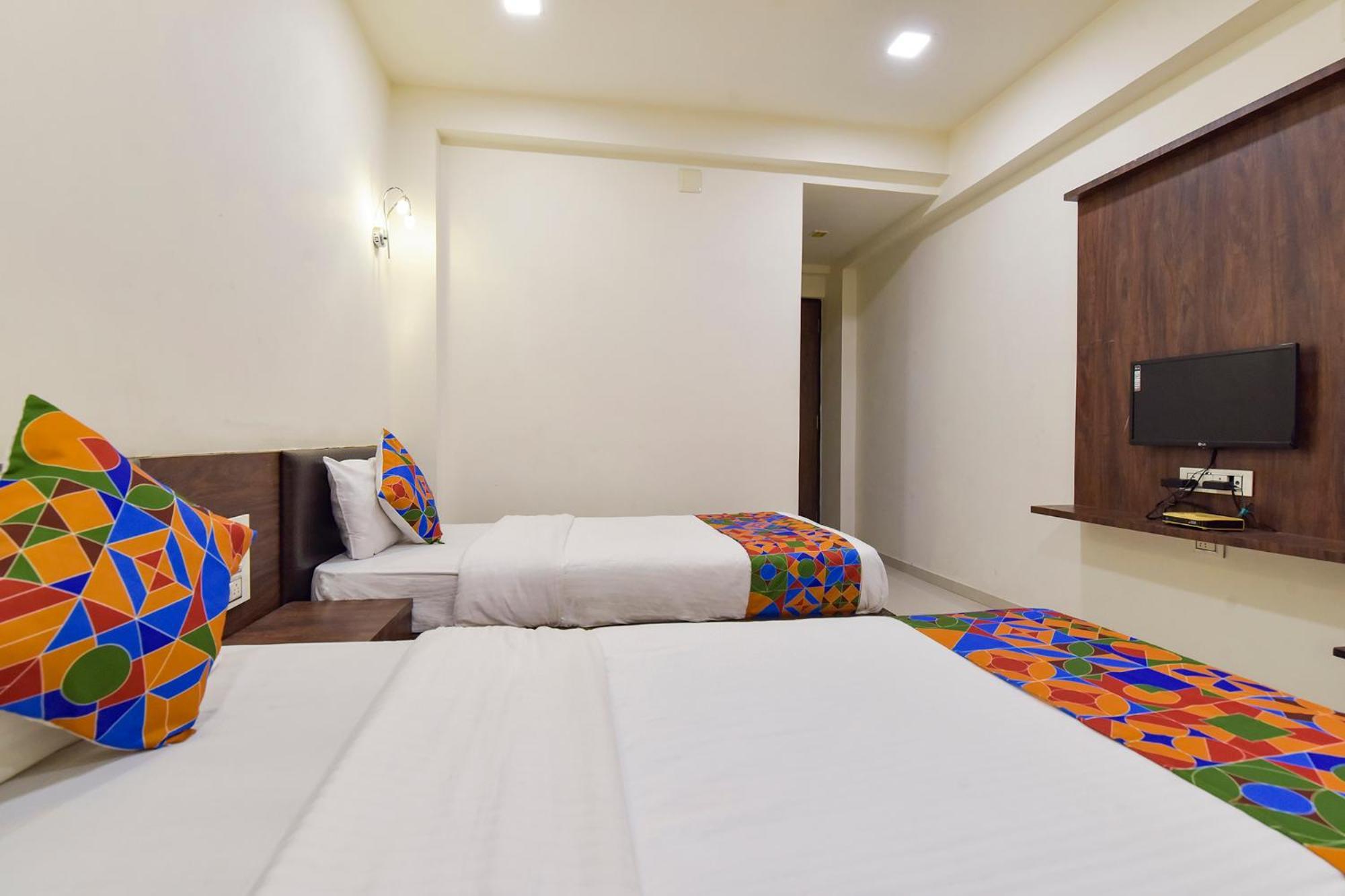 Fabhotel A1 Plaza Ахмедабад Екстер'єр фото