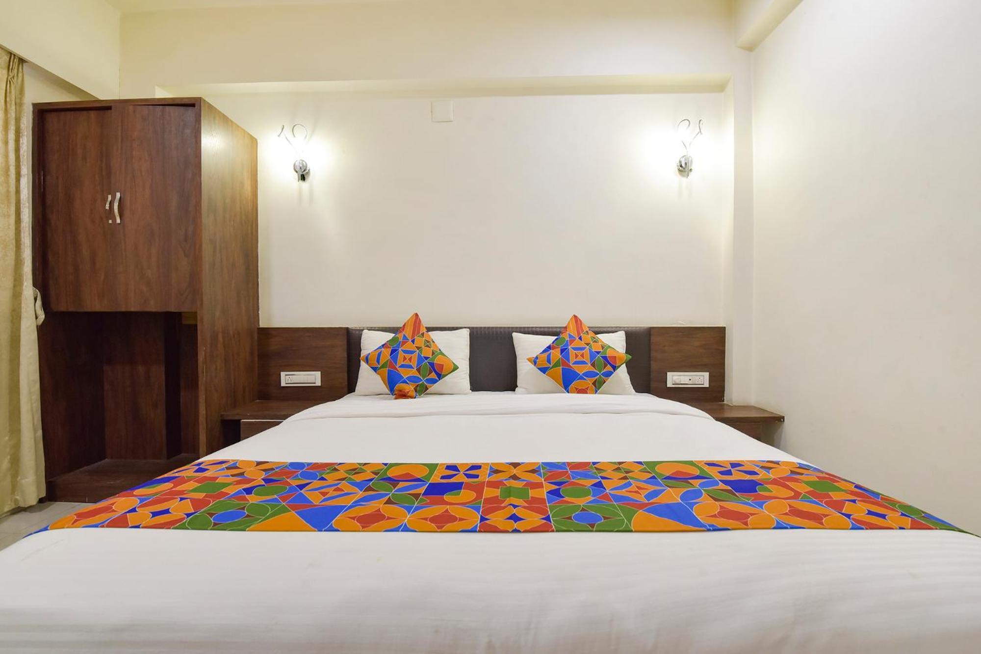 Fabhotel A1 Plaza Ахмедабад Екстер'єр фото